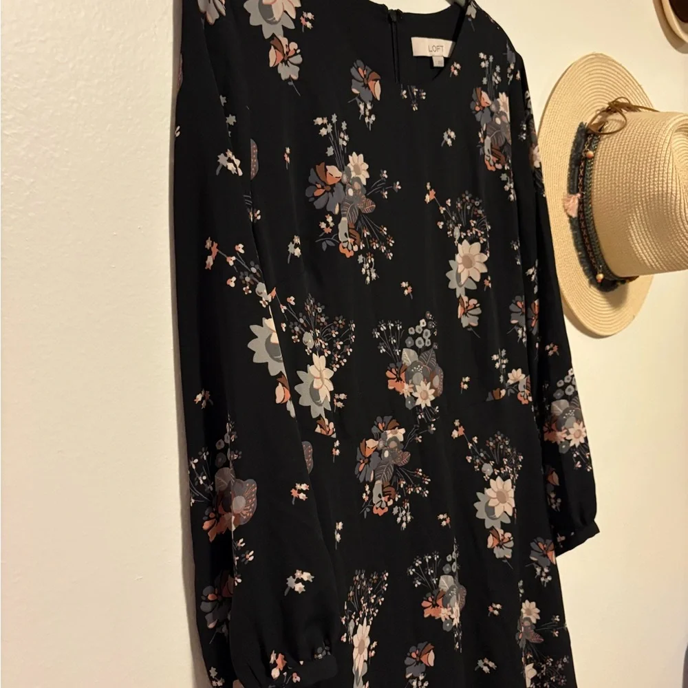 LOFT Black and Pink Floral Long Sleeve Dress - Picture 4 of 7